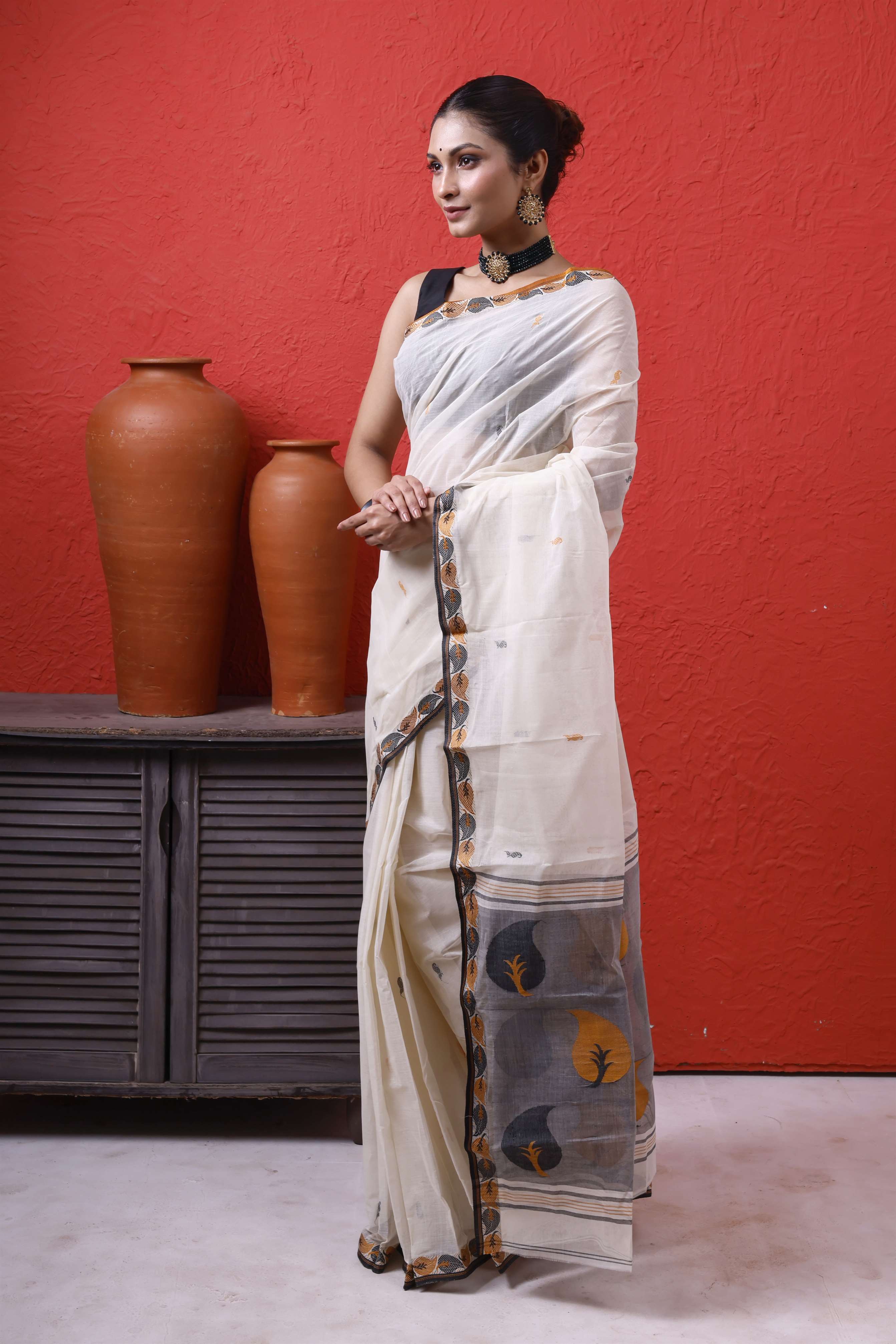 Exclusive Designer Cotton Tant Saree Secondary image