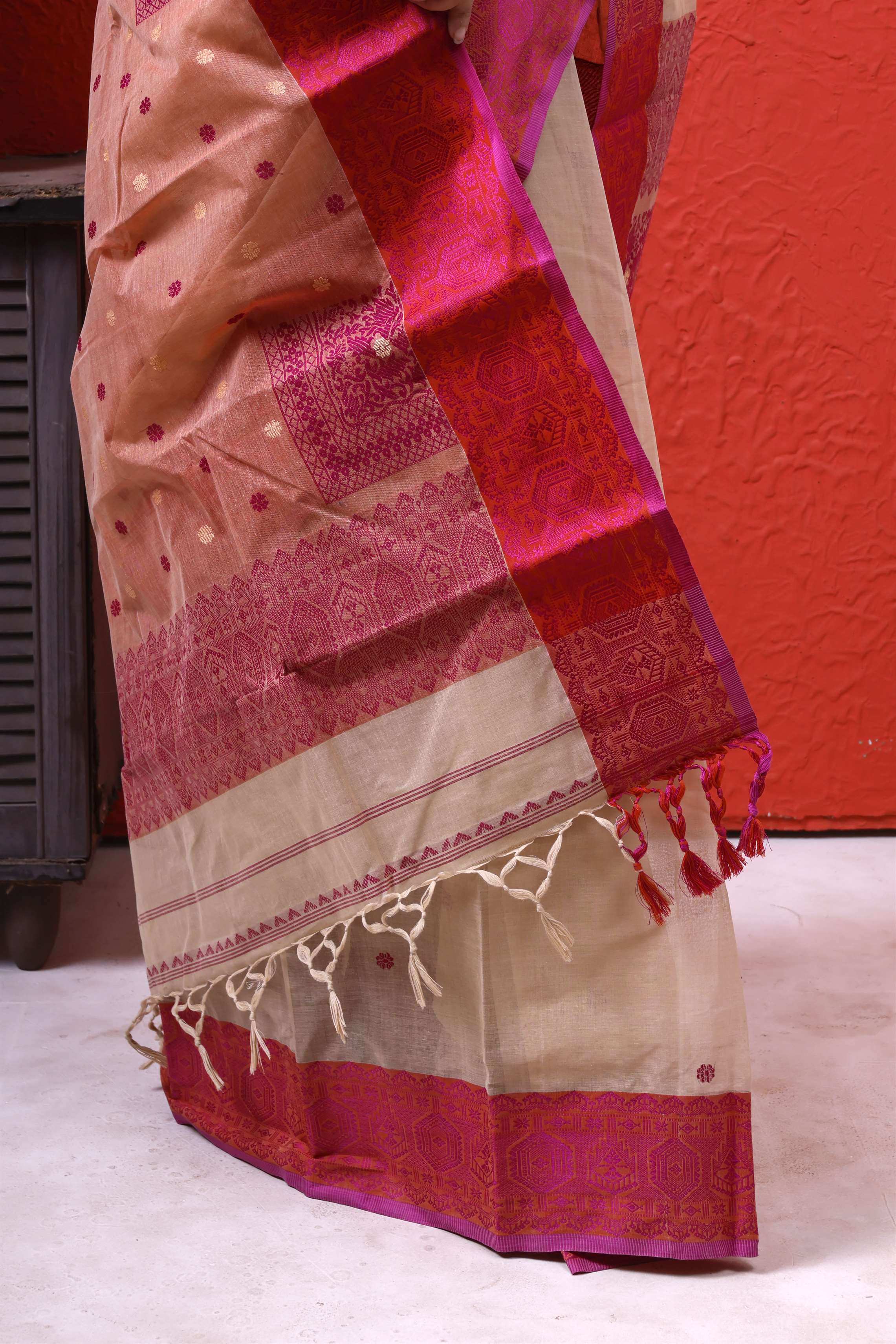 Exclusive Designer Tant Saree