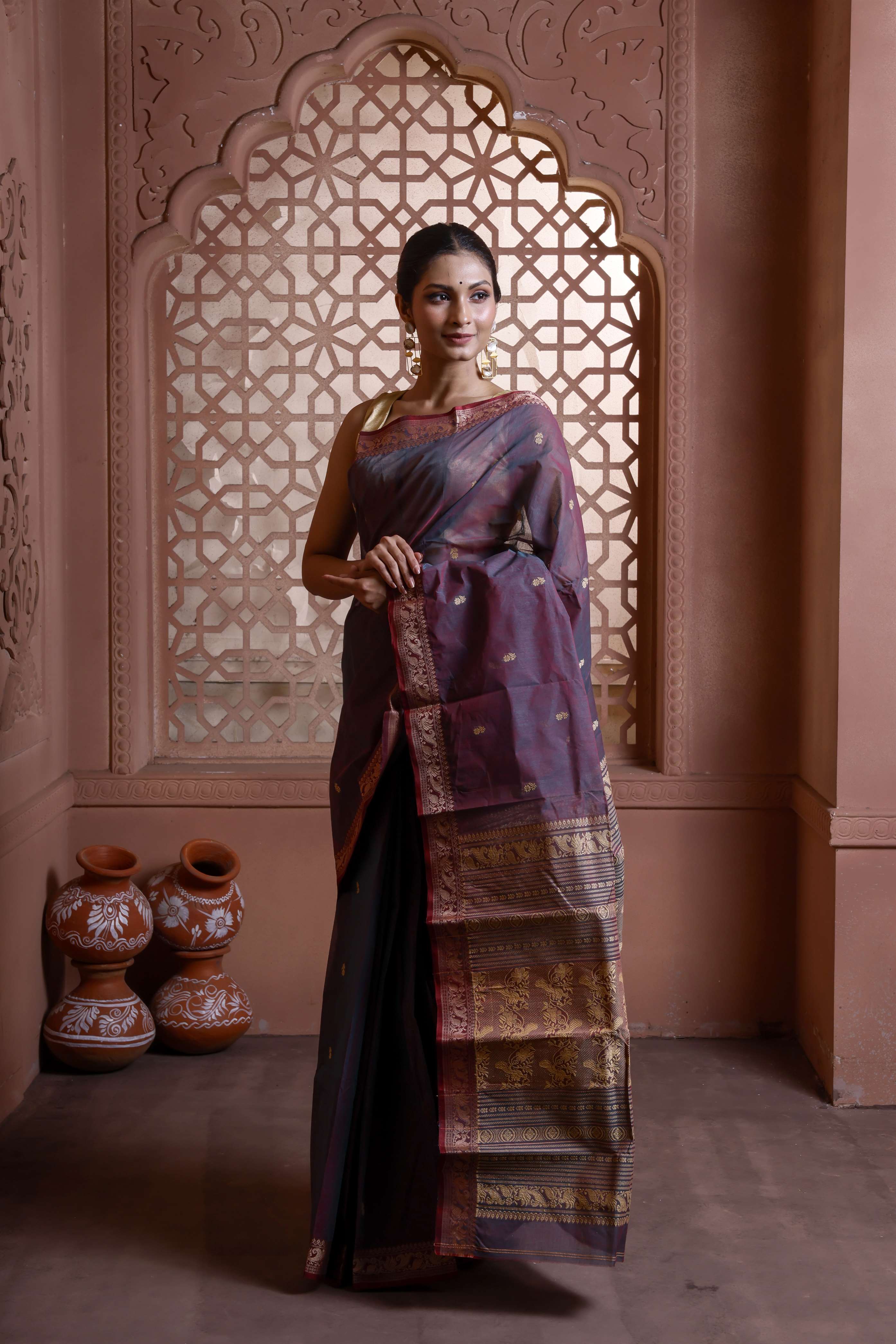 Designer Tant With Small Border Secondary image