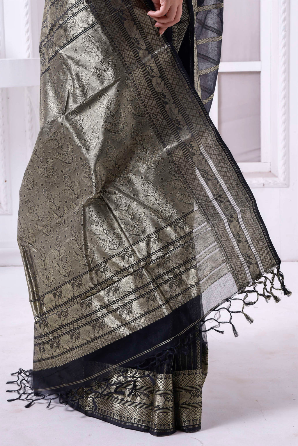 Designer Cotton Tant Banarasi With Golden Stripes