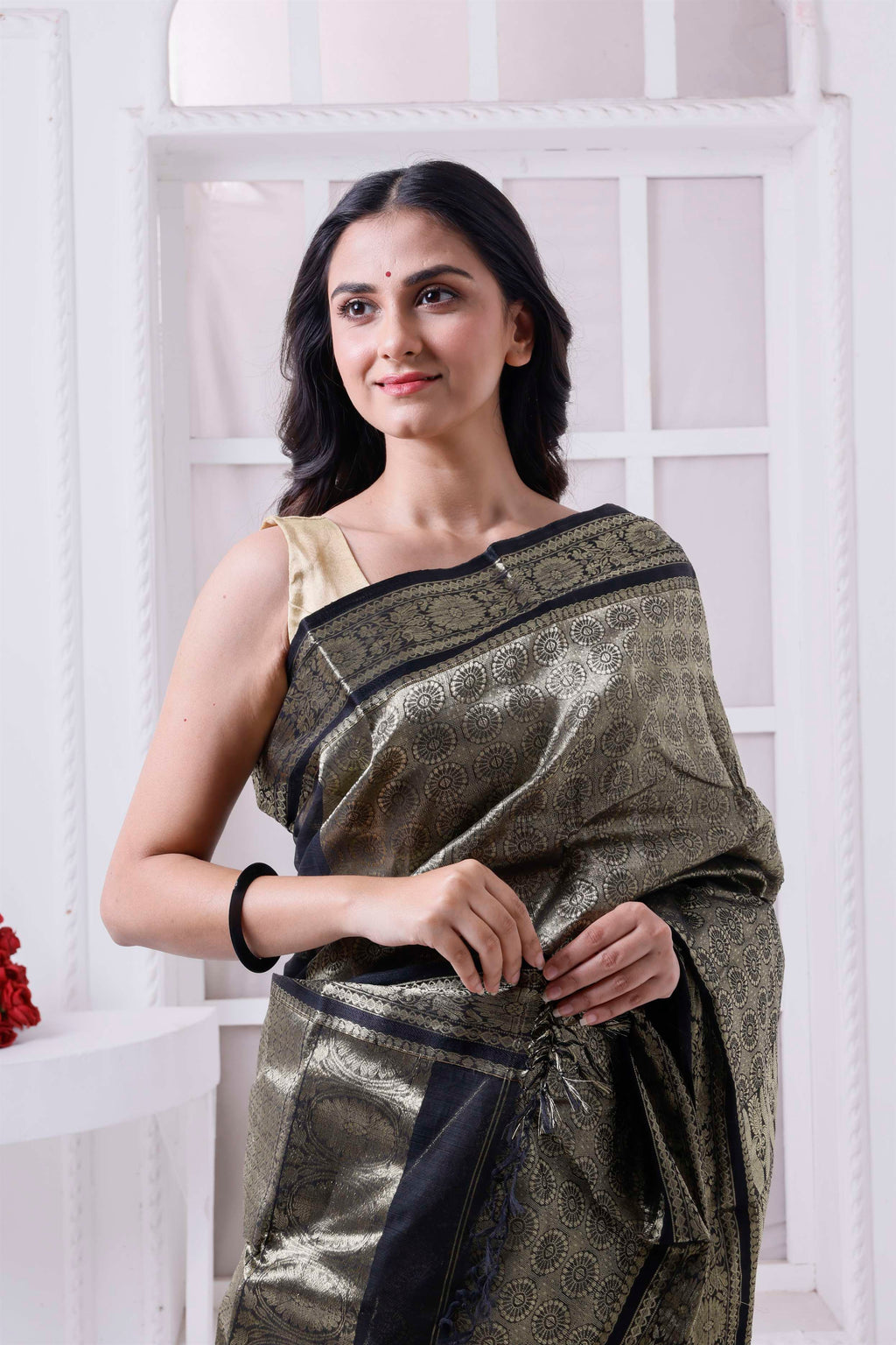 Exclusive Designer Tant Banarasi With Double Pallu