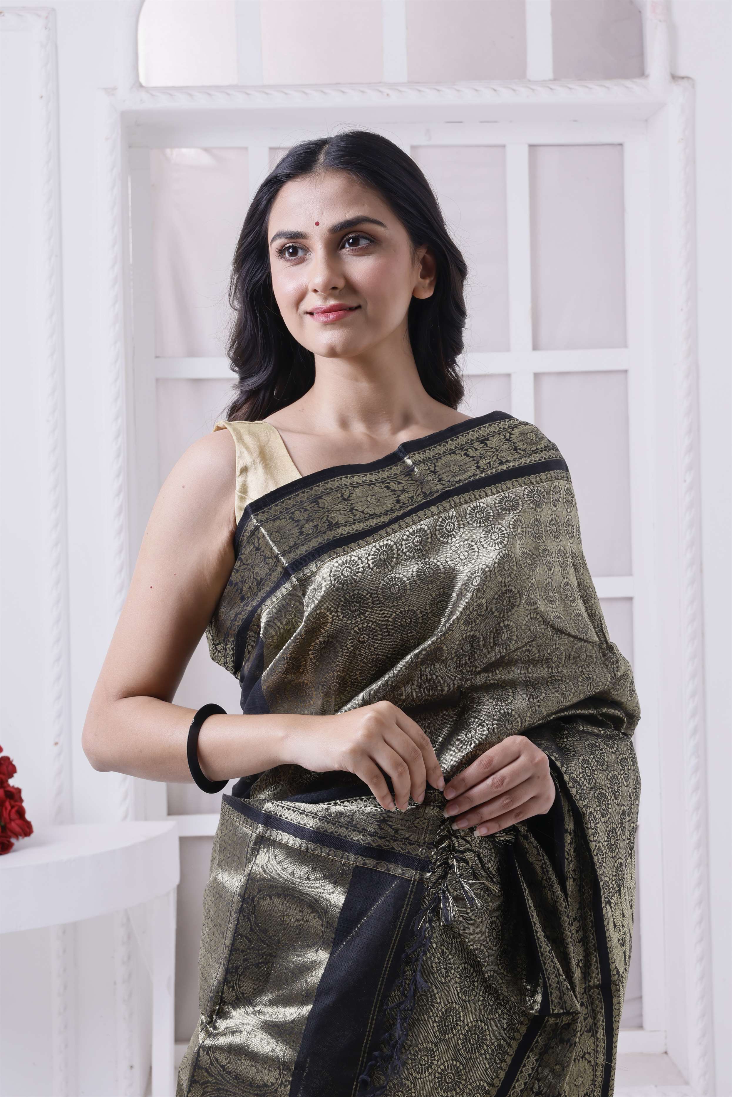 Exclusive Designer Tant Banarasi With Double Pallu