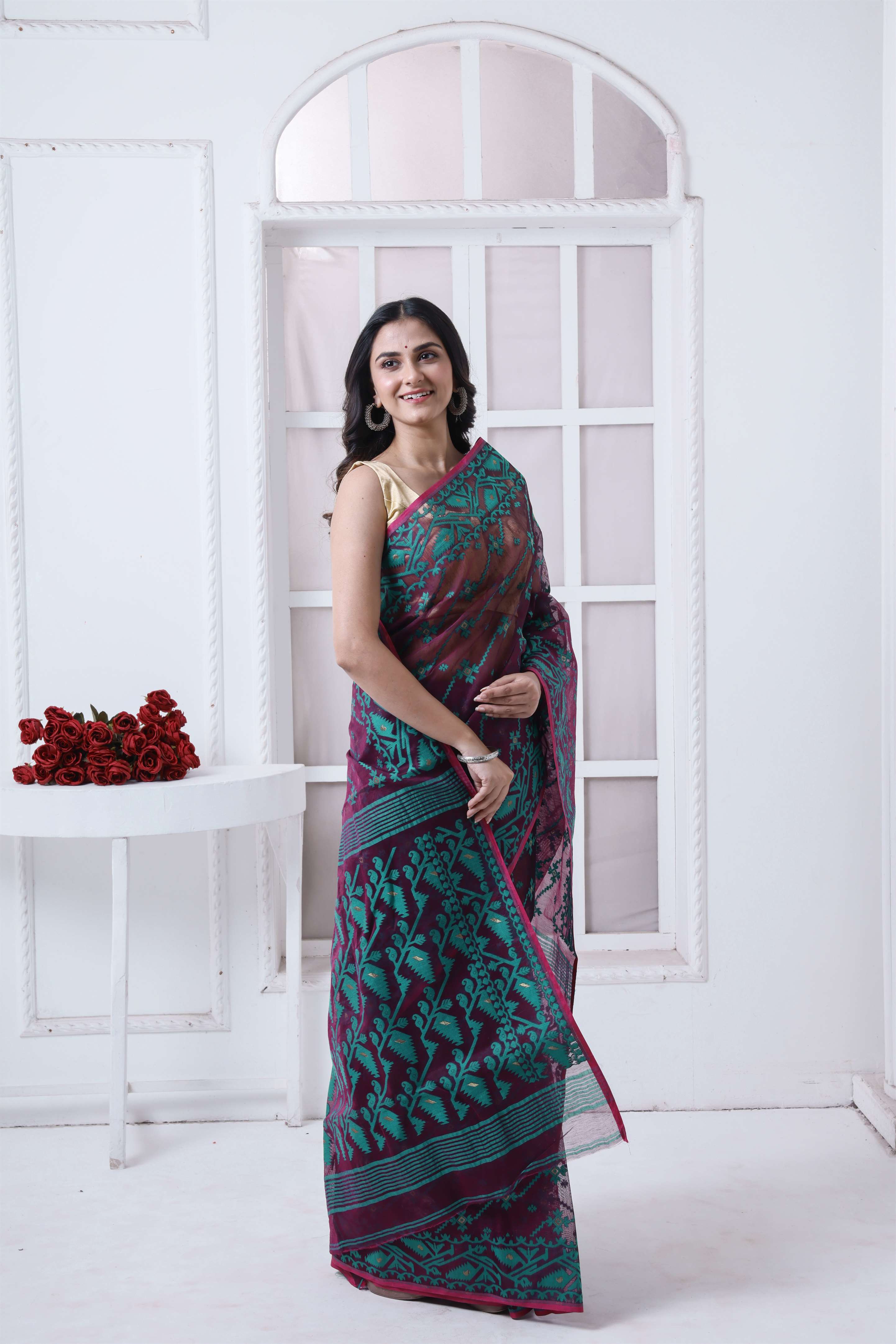 Designer Resham  Hamdani