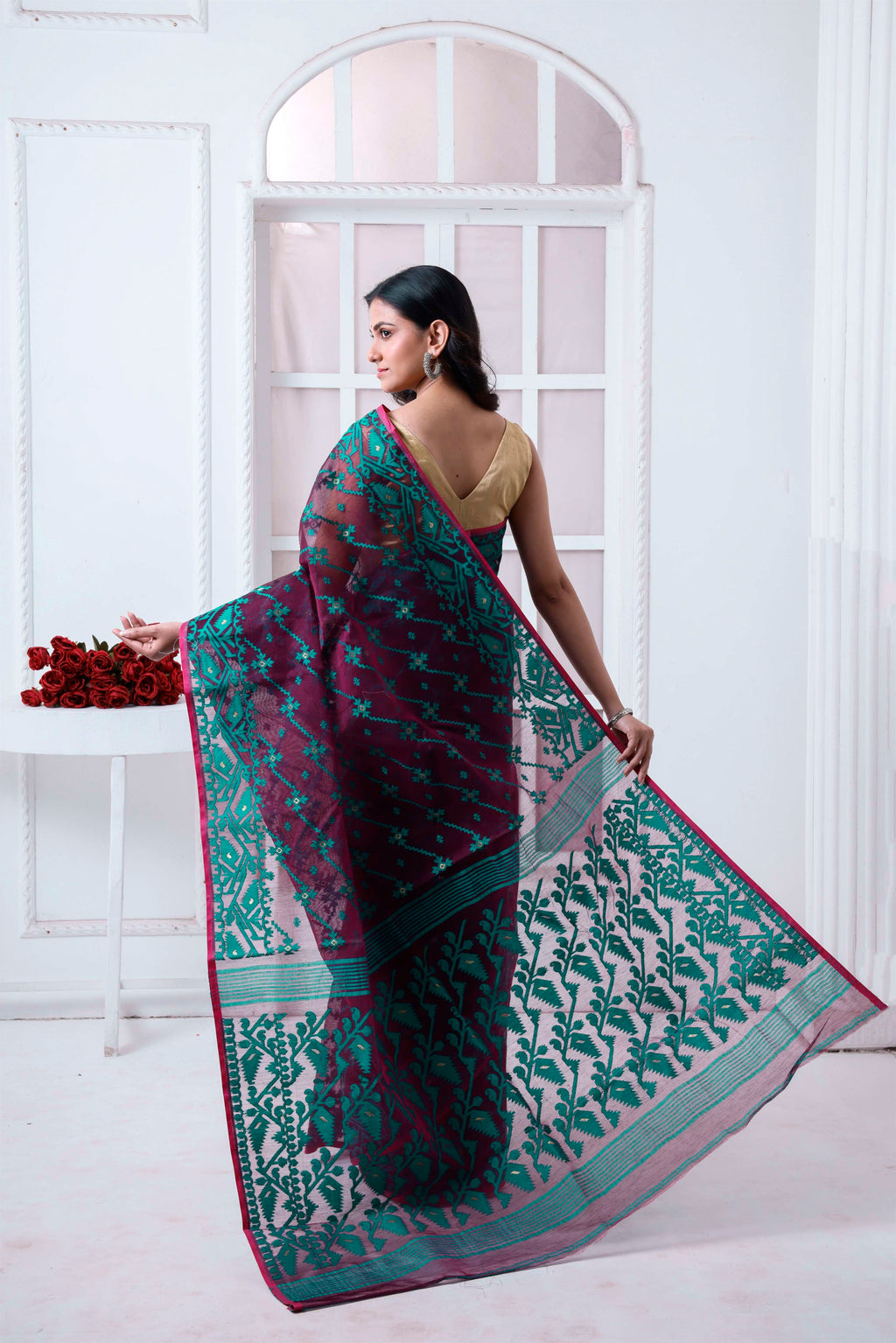 Designer Resham  Hamdani