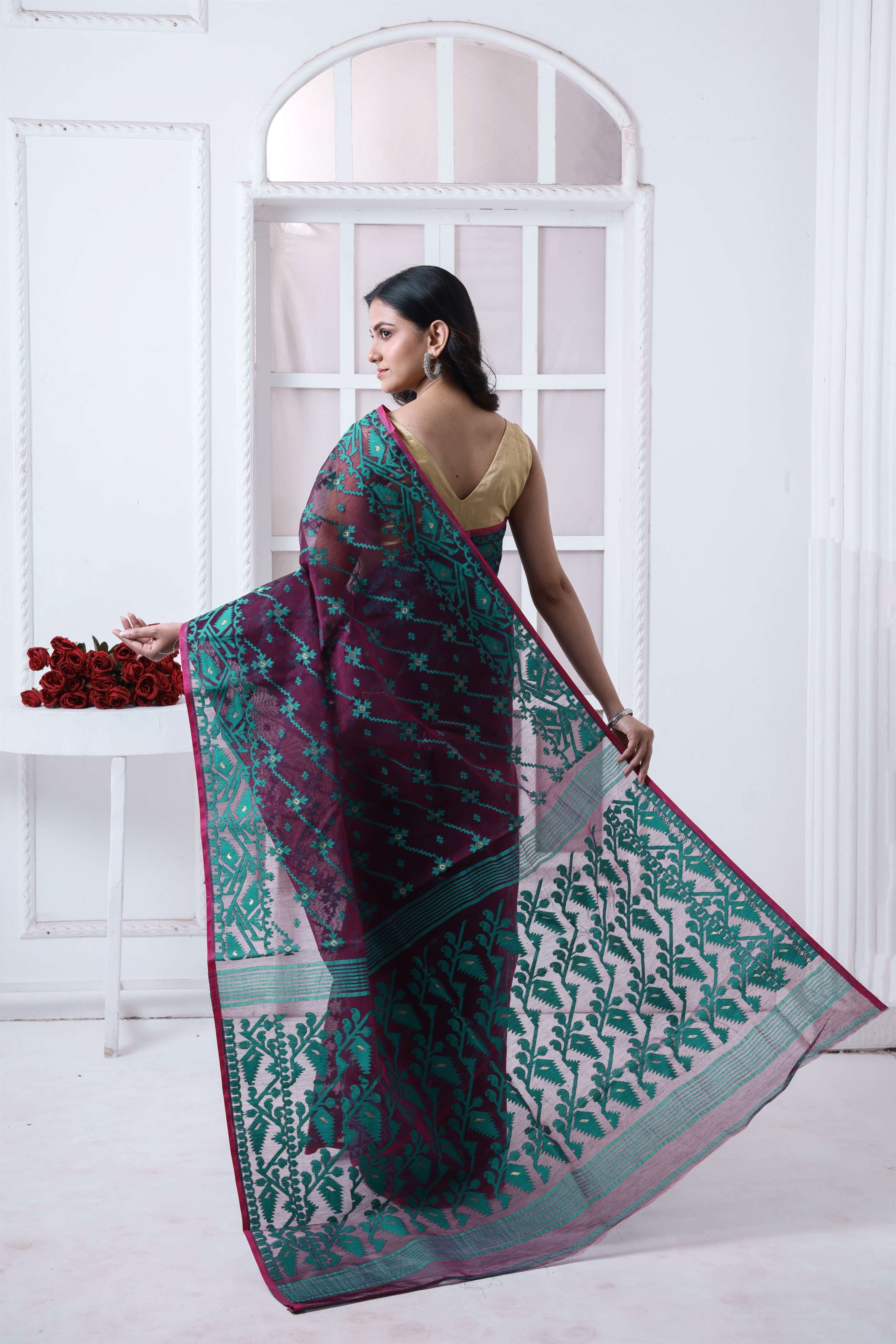 Designer Resham  Hamdani